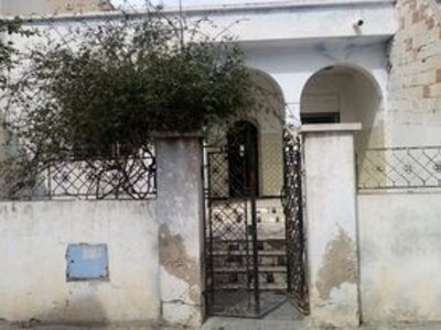 AV Une mais a Hammamet nord R