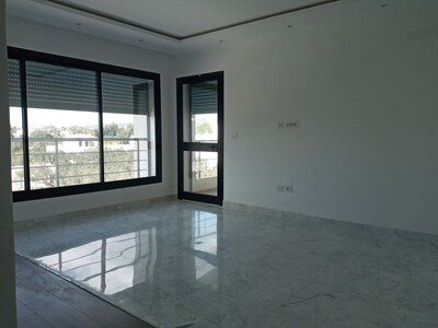 Un appartement s+2 neuf à vendre