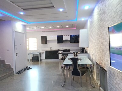 Triplex neuf à vendre