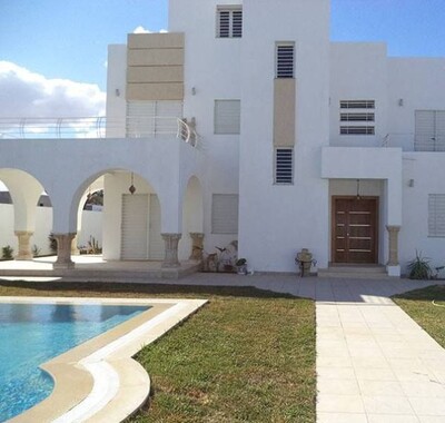 Villa L'HASDRUBALRéf:  location estivale