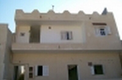 une maison  avec vue dégagé sur mer +++