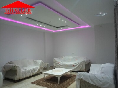 AV une belle maison à Hammamet sudd mm