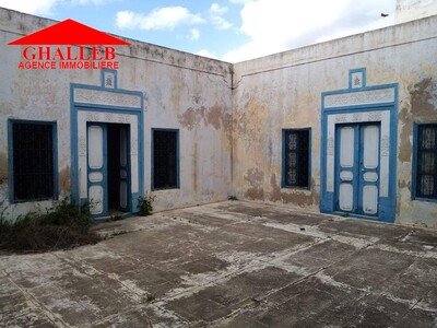 AV une maison à Hammamet zone sindbad m