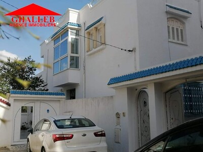 une villa sur 2 niveaux a mrézgua g