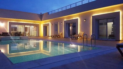 Charmante villa en location saisonnière à Tezdaine
