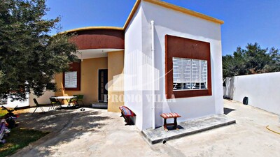 Une belle villa plaine pied nouvellement construite à la compagne