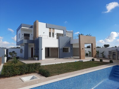 une superbe villa de haut standing à la campagne de hammamet