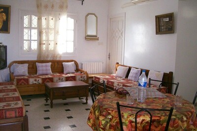 appartement meublé zone khalifa   L 582