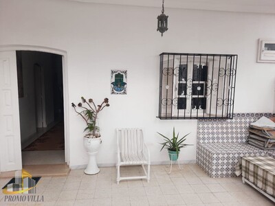 villa située dans un quartier calme à Hammamet Nord proche de Ca