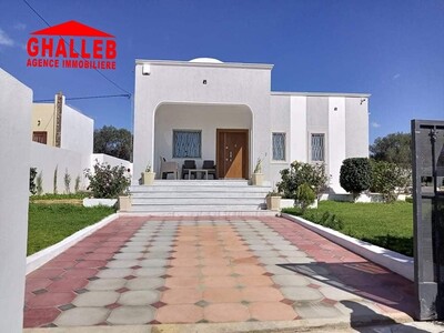 A vendre une belle villa à Hammamet sud m