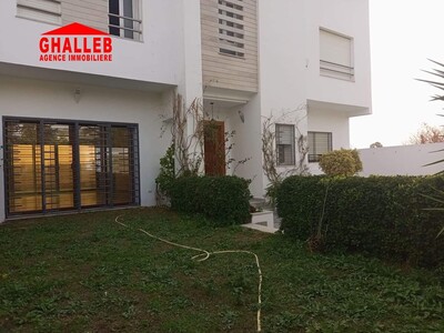 AV une belle villa à Hammamet zone CRAXI m