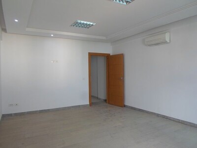 un bureau s+1 a ennaser