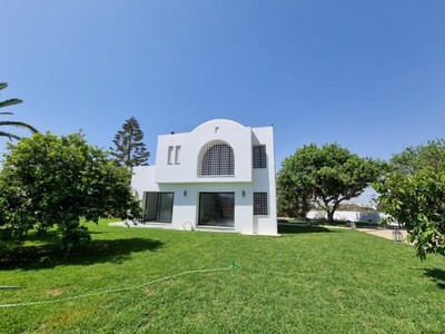 Villa YARIS vente villa avec grand jardin