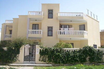AV une villa à Nabeul  V442
