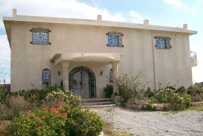 villa située à 5km de yasmine hammamet