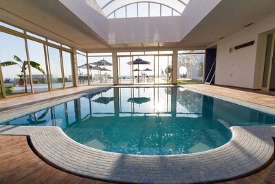 VILLA LES ROSERAIES villa avec piscine