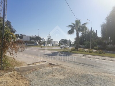 Joli terrain de 295 m² à vendre à 310 MD à Corniche Hammamet