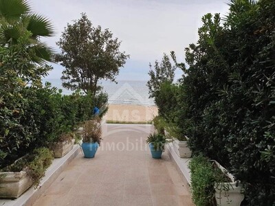 Appartement S+2 pied dans l'eau à vendre à Hammamet