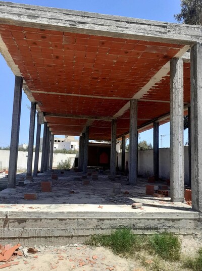 av des locaux commerciaux situé a sidi jdidi hammamet