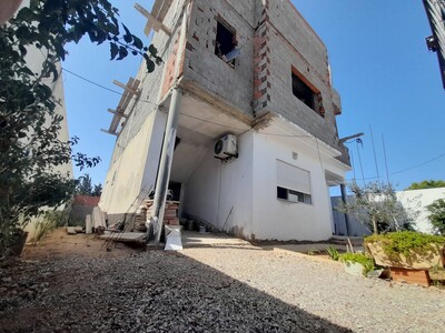 maison rdc r+2 a la marsa