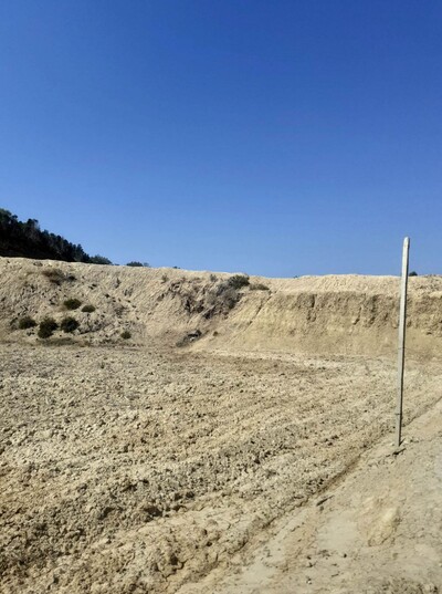 av terrain de 1300m situé a hammamet
