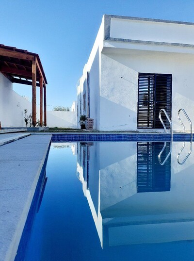 av villa avec piscine 380md