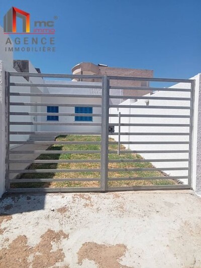 une maison à plage El Haouaria