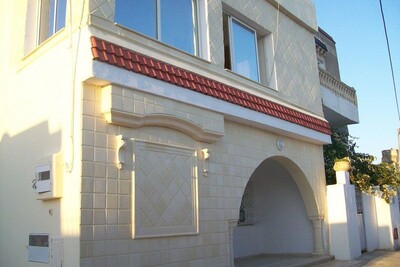 CORNICHE House located in a quiet