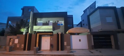 Villa S+5 Mourouj 6 Quartier Dohri