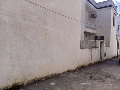 A vendre maison style duplex au cité ibn khaldoun 6 à deux pas d'