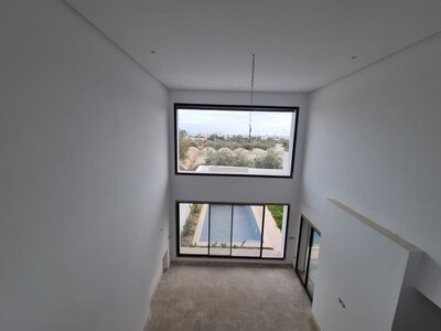 Extraordinaire Villa SKO