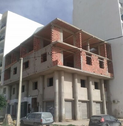 Immeuble inachevé à vendre