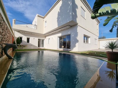 Villa haut sanding à centre ville Hammamet