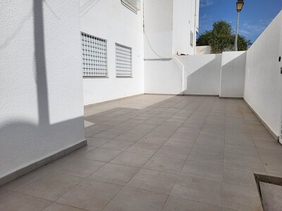 A louer une villa jumelée neuve à Menzah