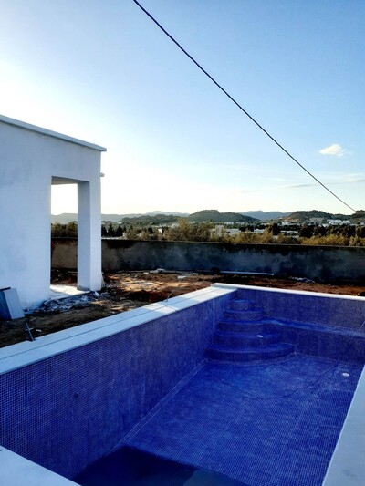 charmante villa de 650m avec piscine à hammamet sud