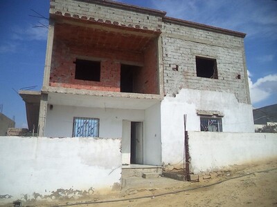 av maison de 200m à hammamet sud