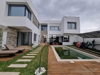 Villa GUCCI AVEC LE STYLE MODERNE