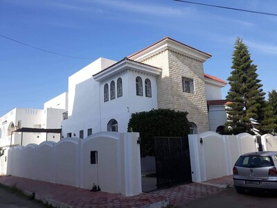 une magnifique villa a 500 m de la plage