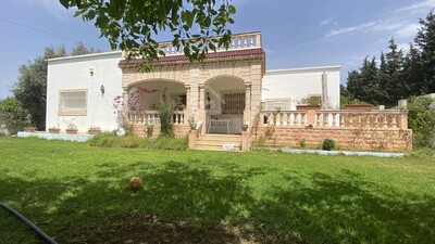 Villa S+5 avec jardin à Hammamet Sud à vendre à 440 MD