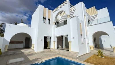 Villa toute neuve S+4 avec piscine à vendre à Hammamet Sud