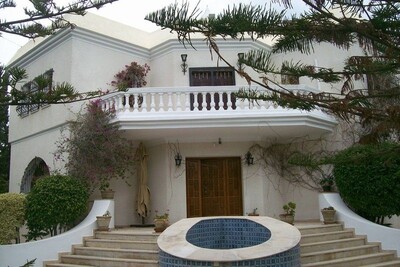 AL une superbe villa meublée à hammamet nord