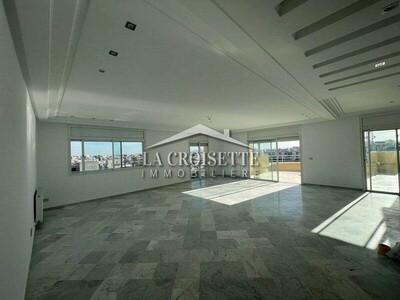 Appartement s+4 aux jardins de carthage MA