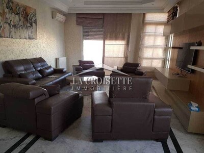 Etage de villa s+3 meublé à la marsa ME