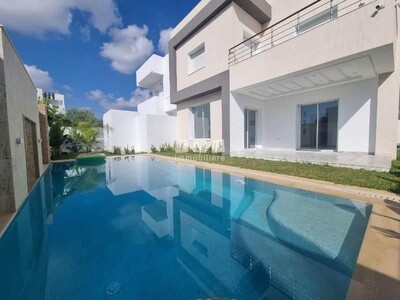 VILLA PROCHE HOTEL SINDBAD BAMBOU Réf: