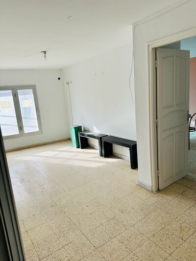 Bureau de 60 m² en plein cœur du centreville d'El Haouaria