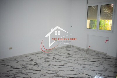 A Louer Appartement S+3 À L’année Pour Usage Bureautique