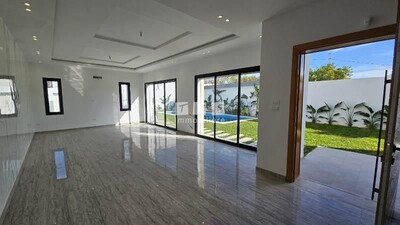 VILLA ULTRA MODERNE A VENDRE