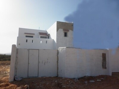 AV Maison s+3 a l’entrée Hammamet