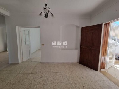 JOLI APPARTEMENT NON MEUBLE HAMMAMET CENTRE