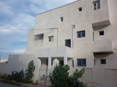 for sale building has Karouba strategic location